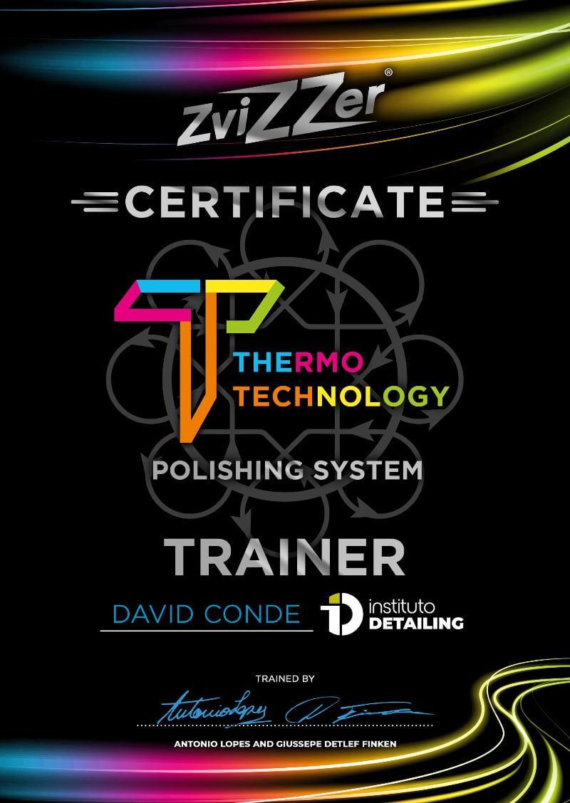 Certificado como Trainer Oficial de Zvizzer